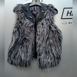 Ladies Cynthia Rowley vest, size small. Great condition